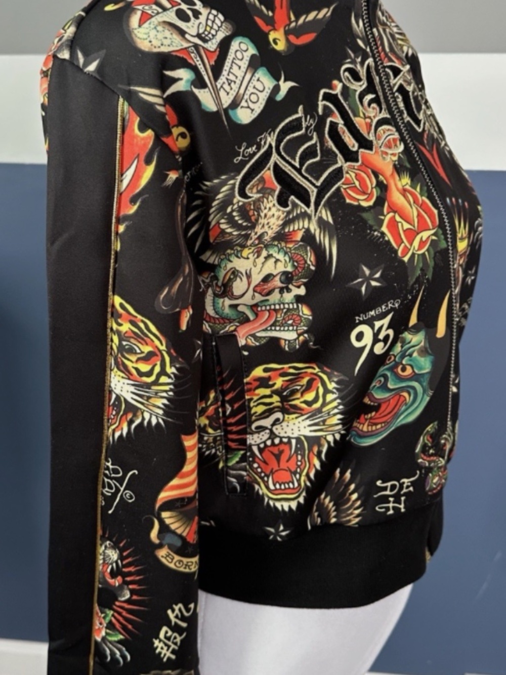 NEW! NWT ED HARDY Y2K Shrunken Flashboard Track Jacket Tattoo Black SIZE MEDIUM - Picture 6 of 9